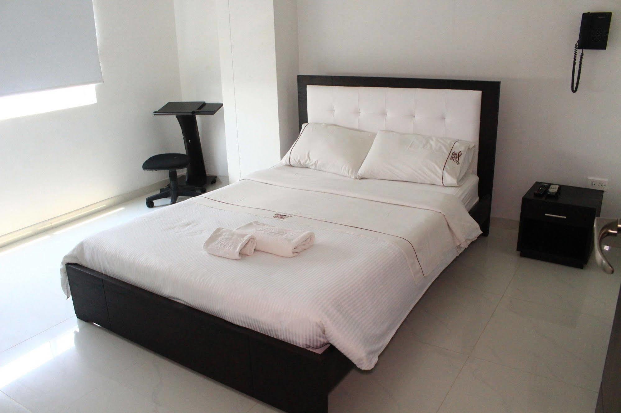 Hotel Royal Fenix Yopal Bagian luar foto